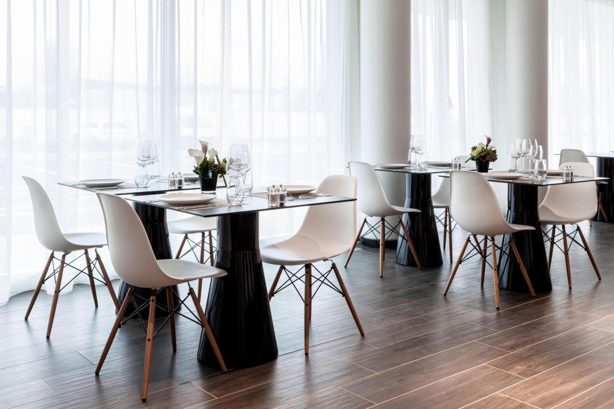 Ac Hotel By Marriott Paris Le Bourget Airport Dugny Exterior foto